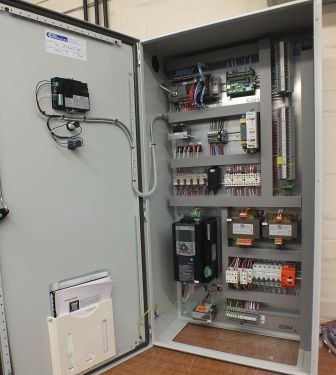 Click Here To Enlarge This Photo Of Traction Lift Controls