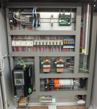 Click Here To Enlarge This Photo Of Traction Lift Controls